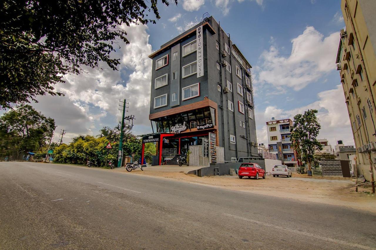 Super Townhouse Global Village Tech Park Near Kengeri Bus Terminal Metro Station Bangalore Buitenkant foto
