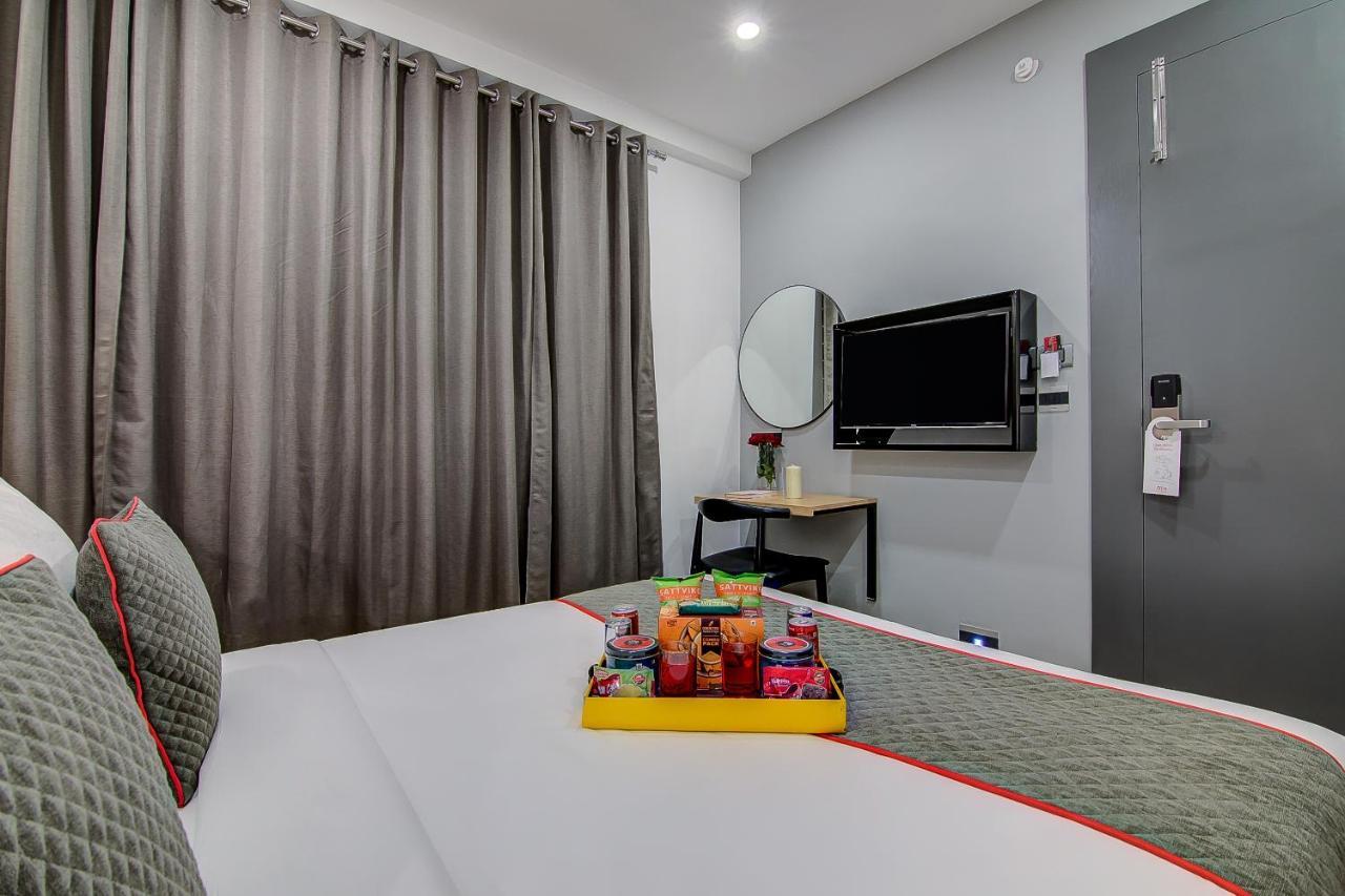 Super Townhouse Global Village Tech Park Near Kengeri Bus Terminal Metro Station Bangalore Buitenkant foto