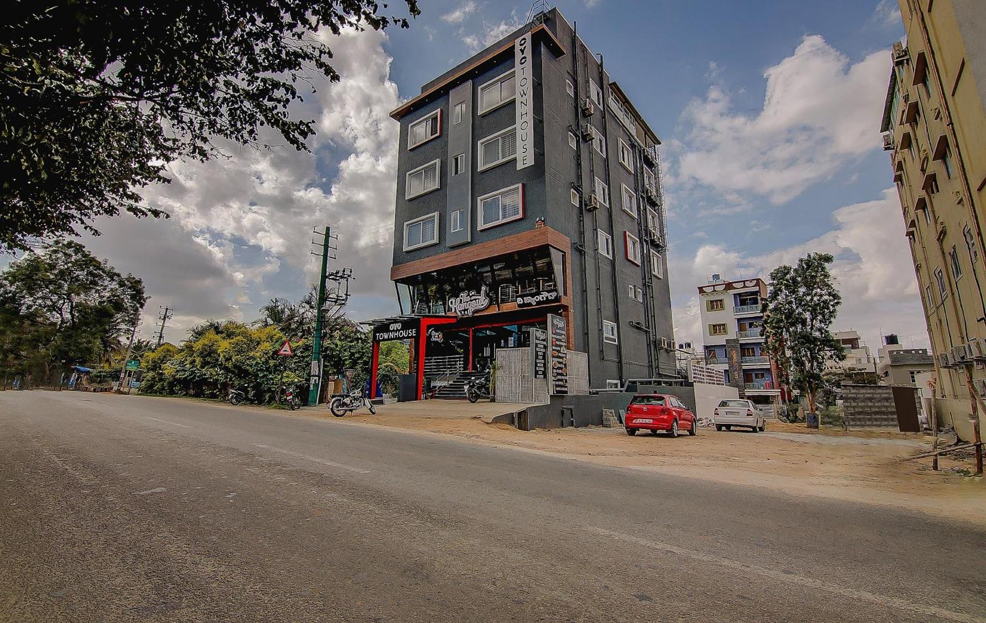 Super Townhouse Global Village Tech Park Near Kengeri Bus Terminal Metro Station Bangalore Buitenkant foto