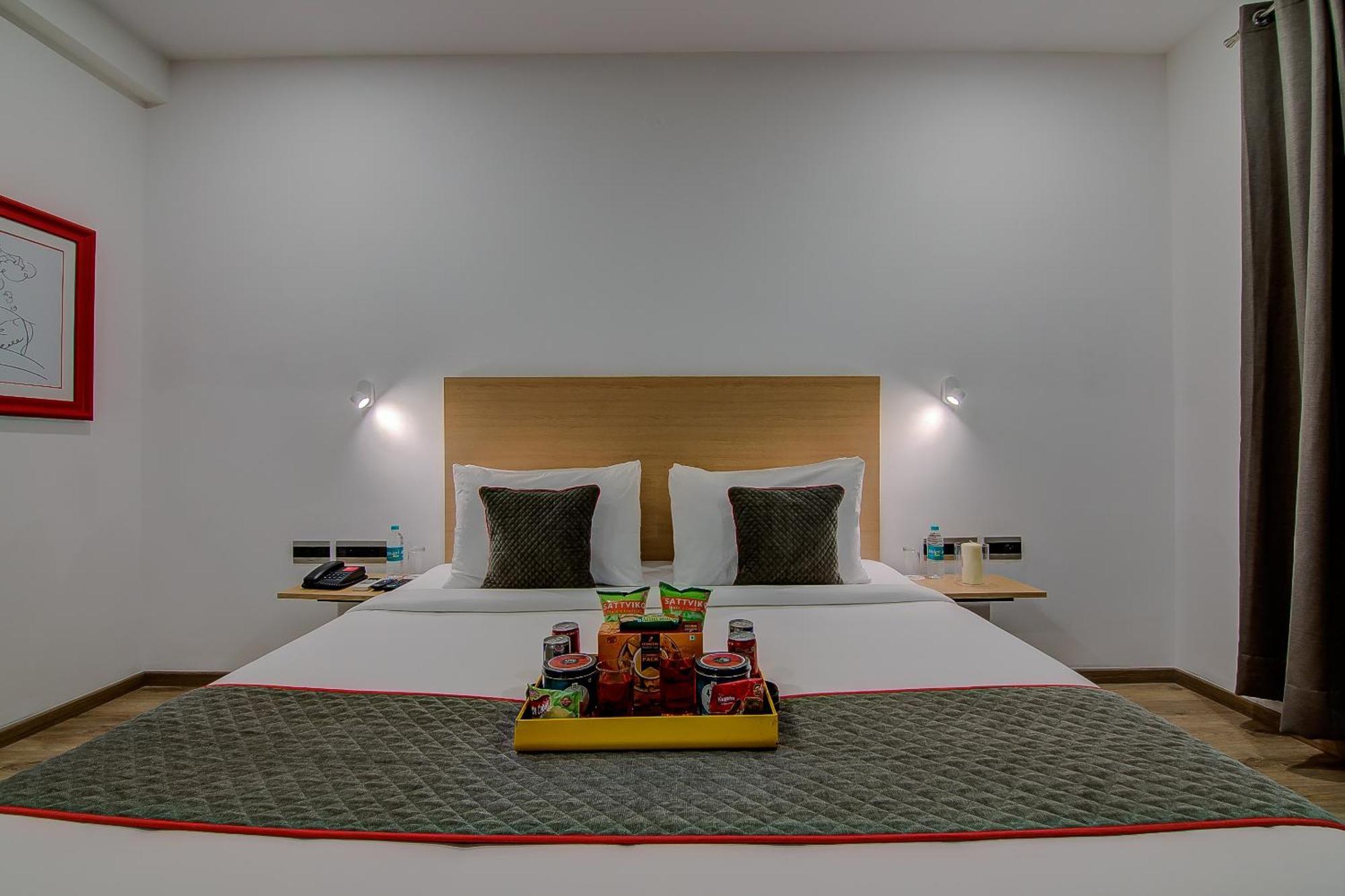 Super Townhouse Global Village Tech Park Near Kengeri Bus Terminal Metro Station Bangalore Buitenkant foto