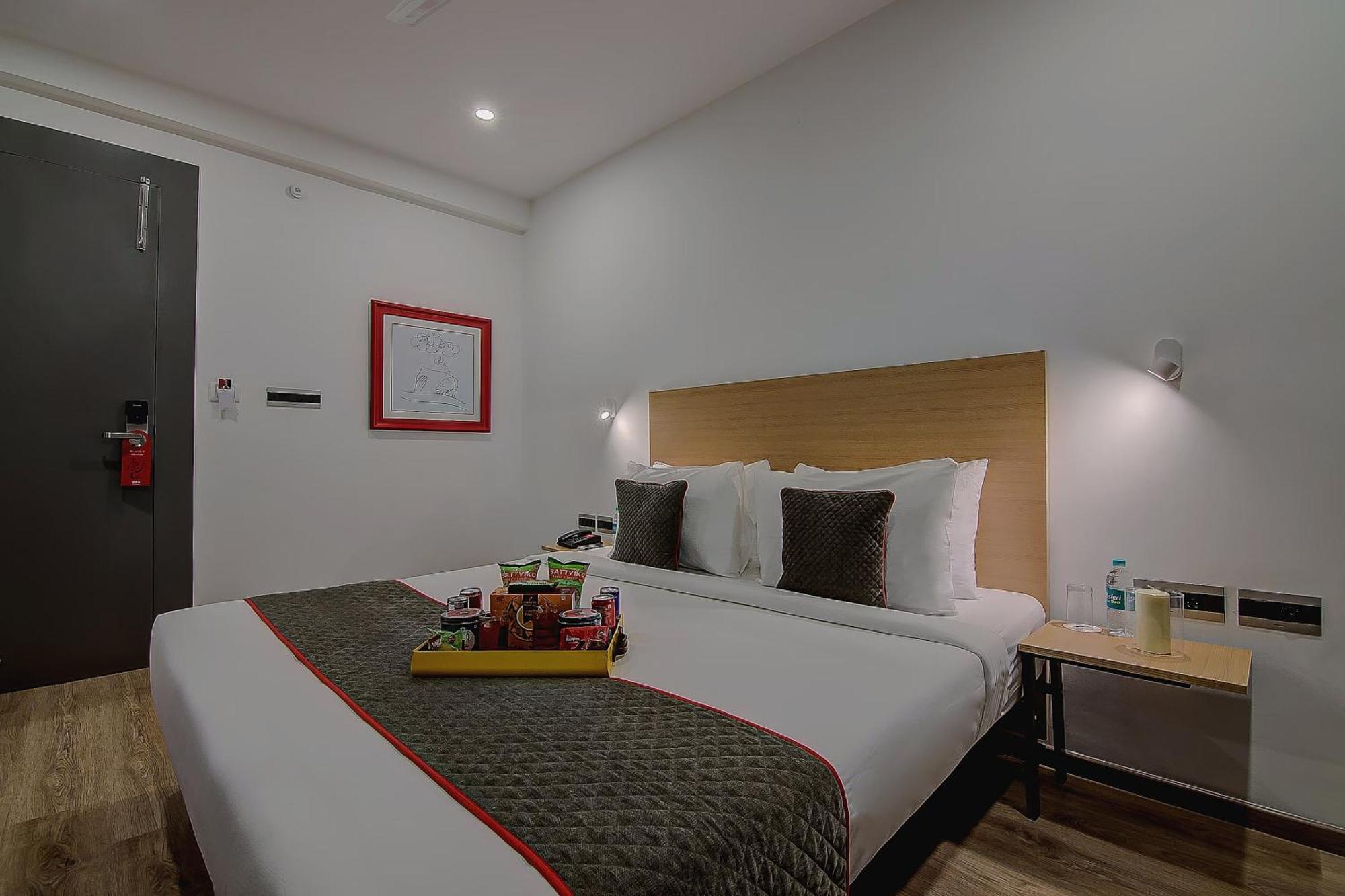 Super Townhouse Global Village Tech Park Near Kengeri Bus Terminal Metro Station Bangalore Buitenkant foto