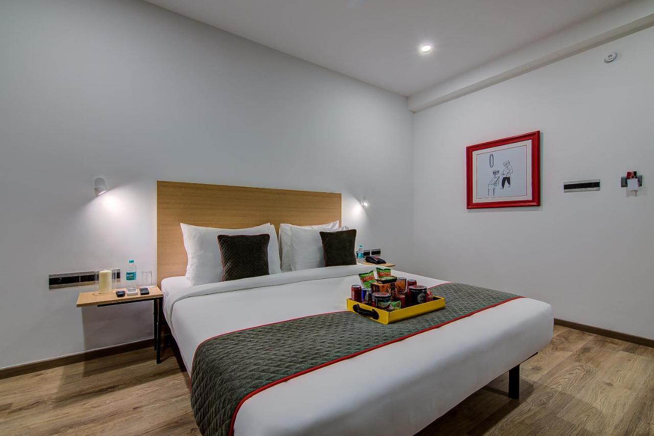 Super Townhouse Global Village Tech Park Near Kengeri Bus Terminal Metro Station Bangalore Buitenkant foto